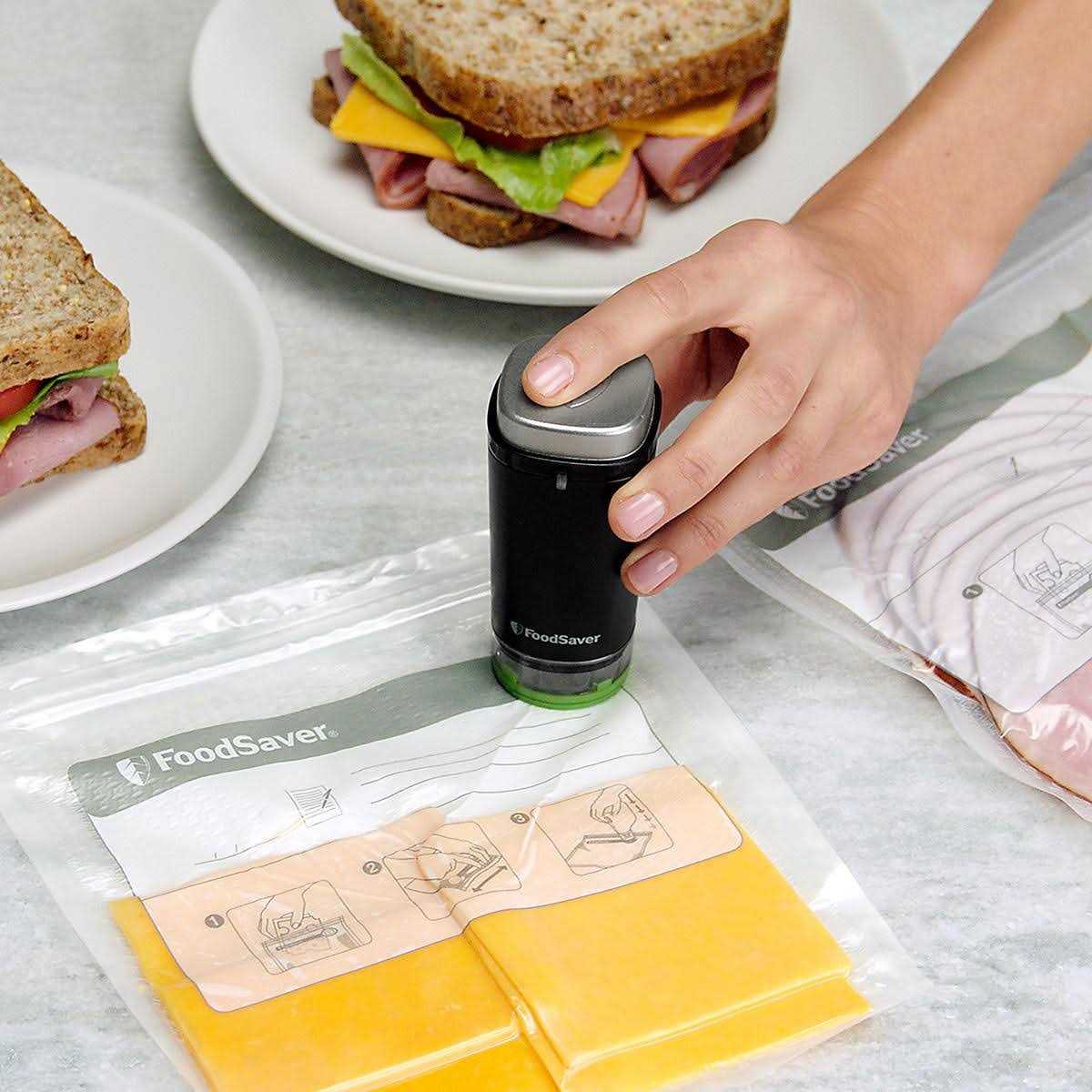 FoodSaver Cordless Handheld Food Vacuum Sealer - Image 2
