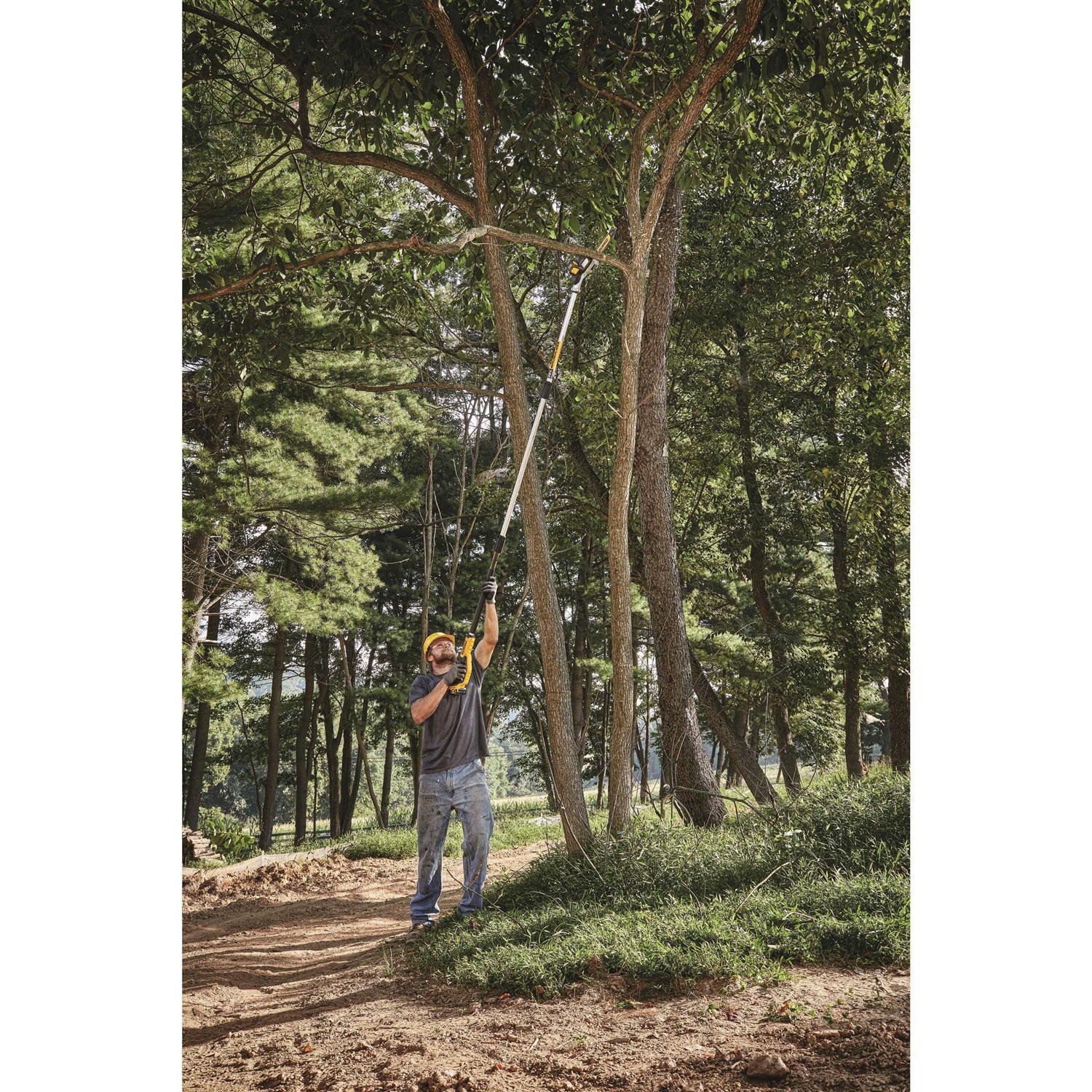 DEWALT 20V Max XR Cordless Pole Saw - Image 4