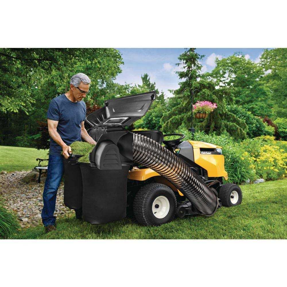 Cub Cadet 42 in. and 46 in. Double Bagger for Riding Lawn Mowers - Image 2