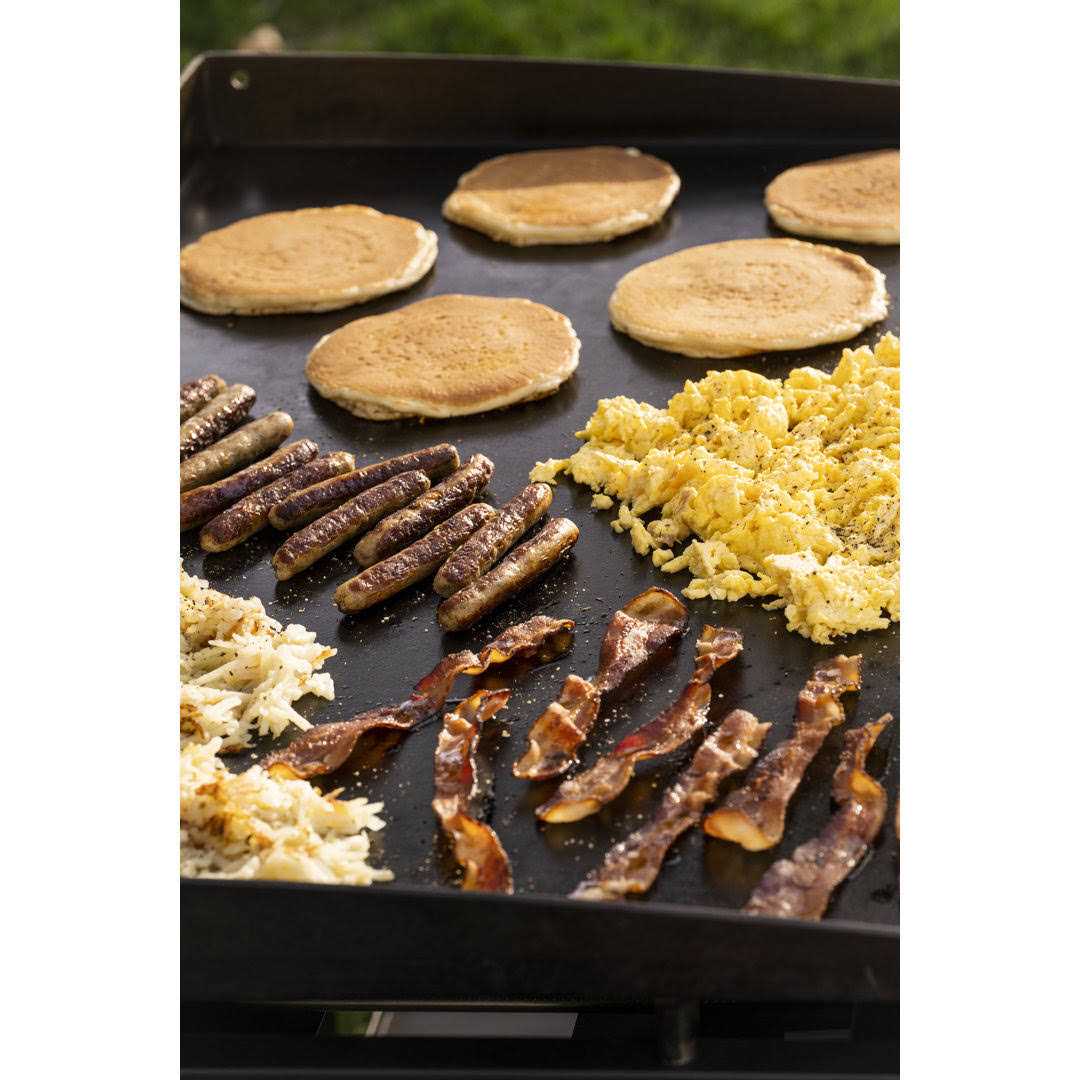Blackstone 4-Burner 36 Griddle Cooking Station with Hard Cover - Image 2