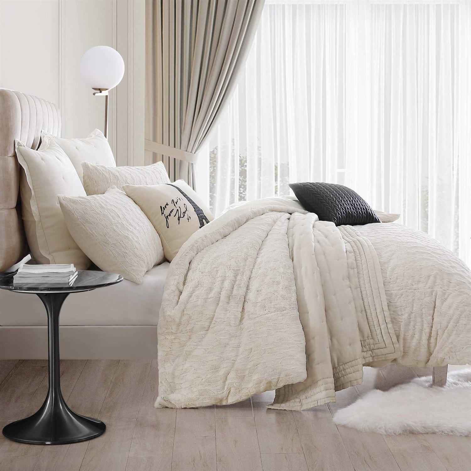 Karl Lagerfeld Paris Heavenly Faux Fur Set - Image 2